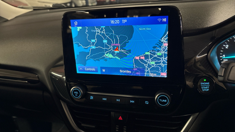 Ford Puma 1.0 EcoBoost Hybrid mHEV Titanium 5dr DCT Petrol Hatchback